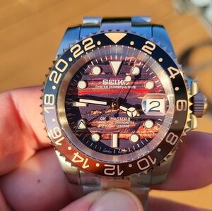 New 40mm SeikoMod GMT Tigers Iron Root Beer Automatic Watch